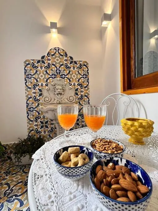 別荘 Casa Vacanze Tirreno トラビーア